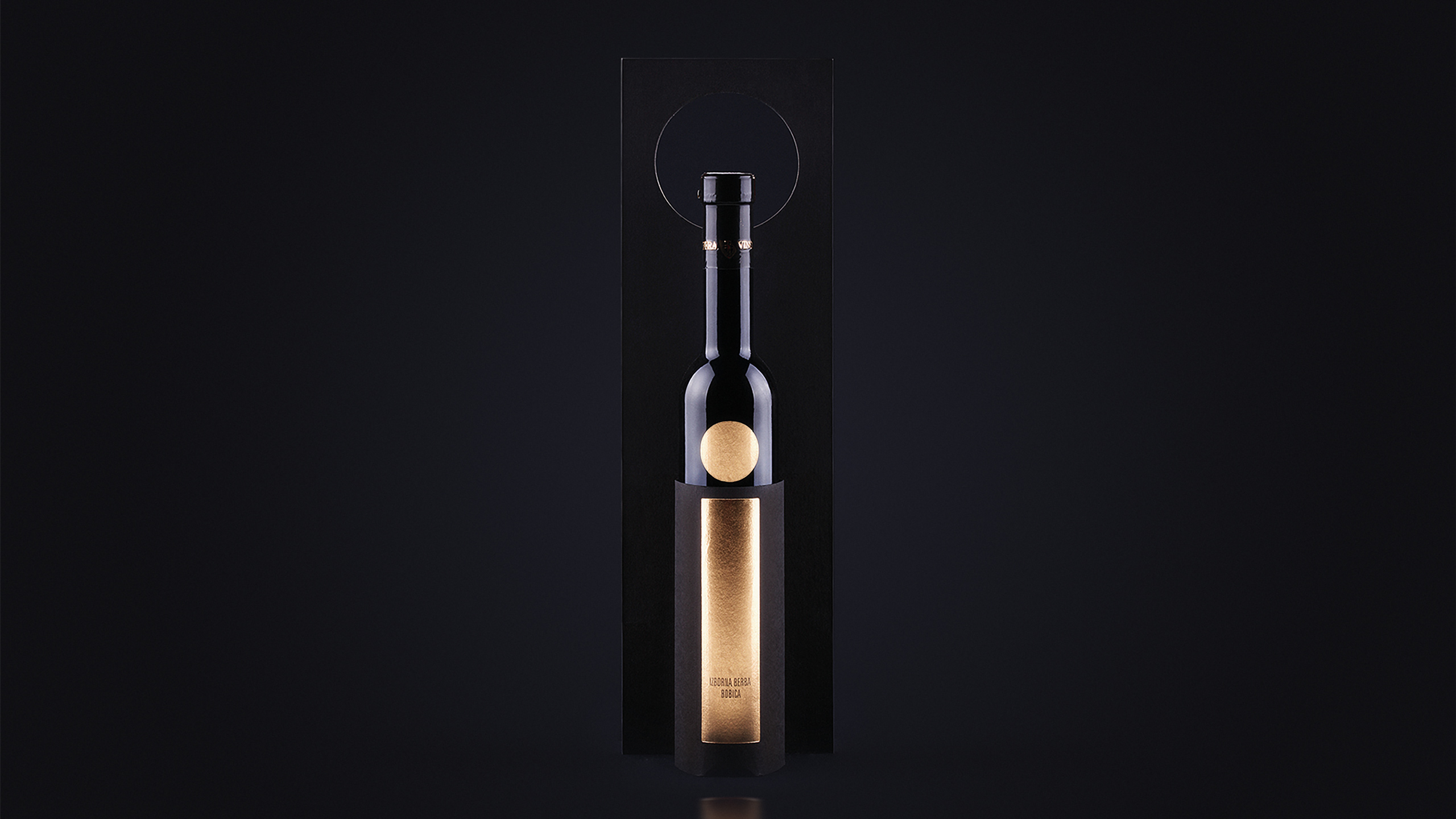 elegant photo of Feravino wine bottle
